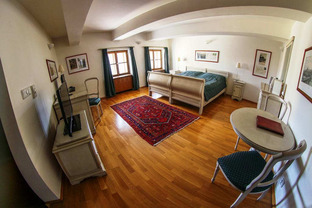 Rezidence Lundborg Hotel 4*